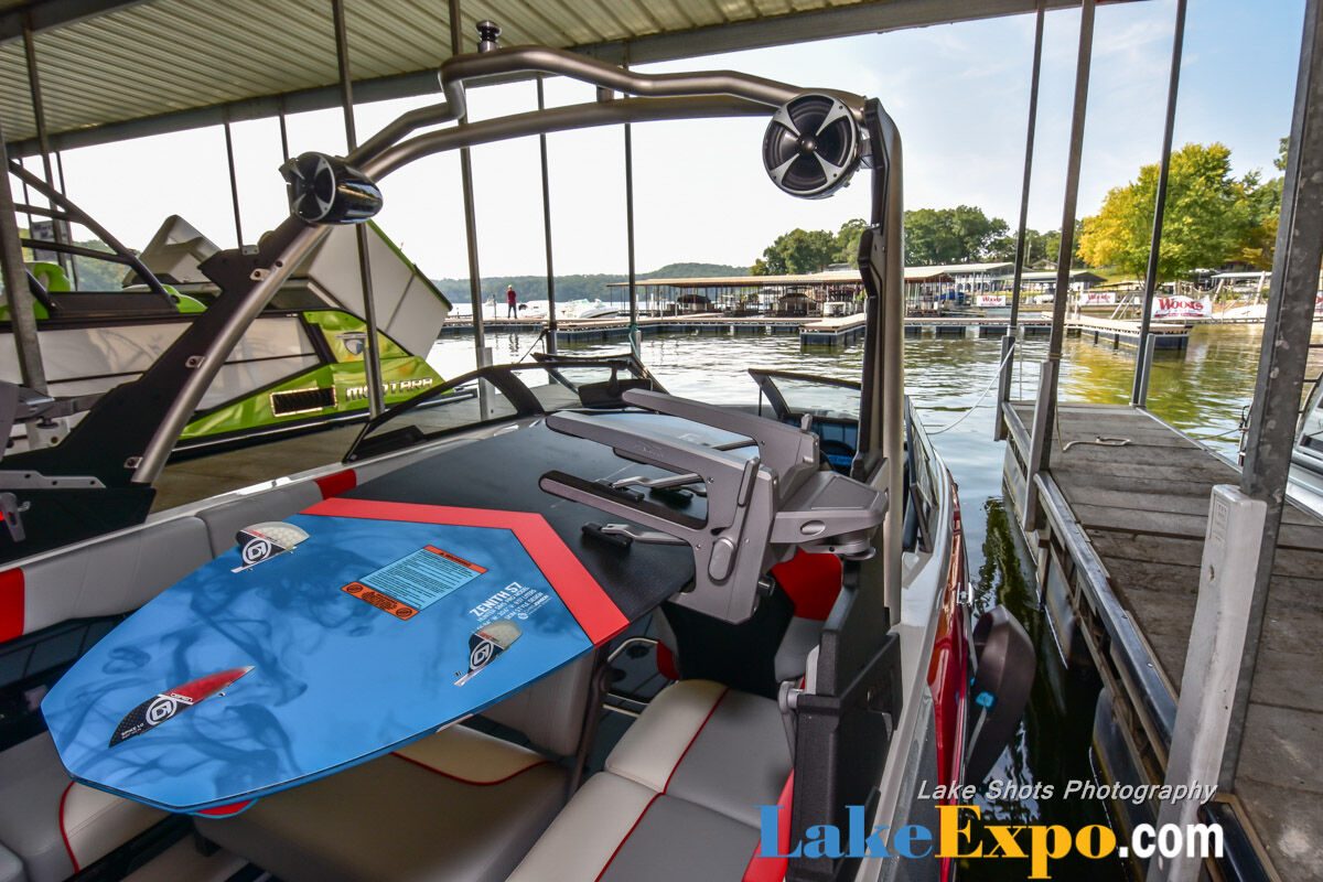 Fall In Water Boat Show-048.jpg